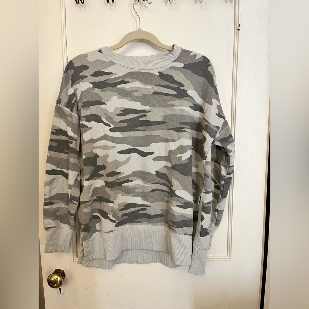 Aerie camouflage sweatshirt